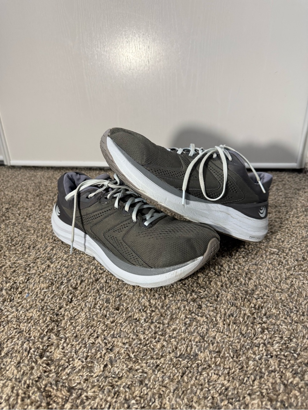 Topo Men's Athletic Running Shoes - Gray with White Sole